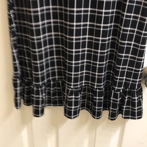 CeCe short sleeve sheath dress. NWT - Picture 2 of 11